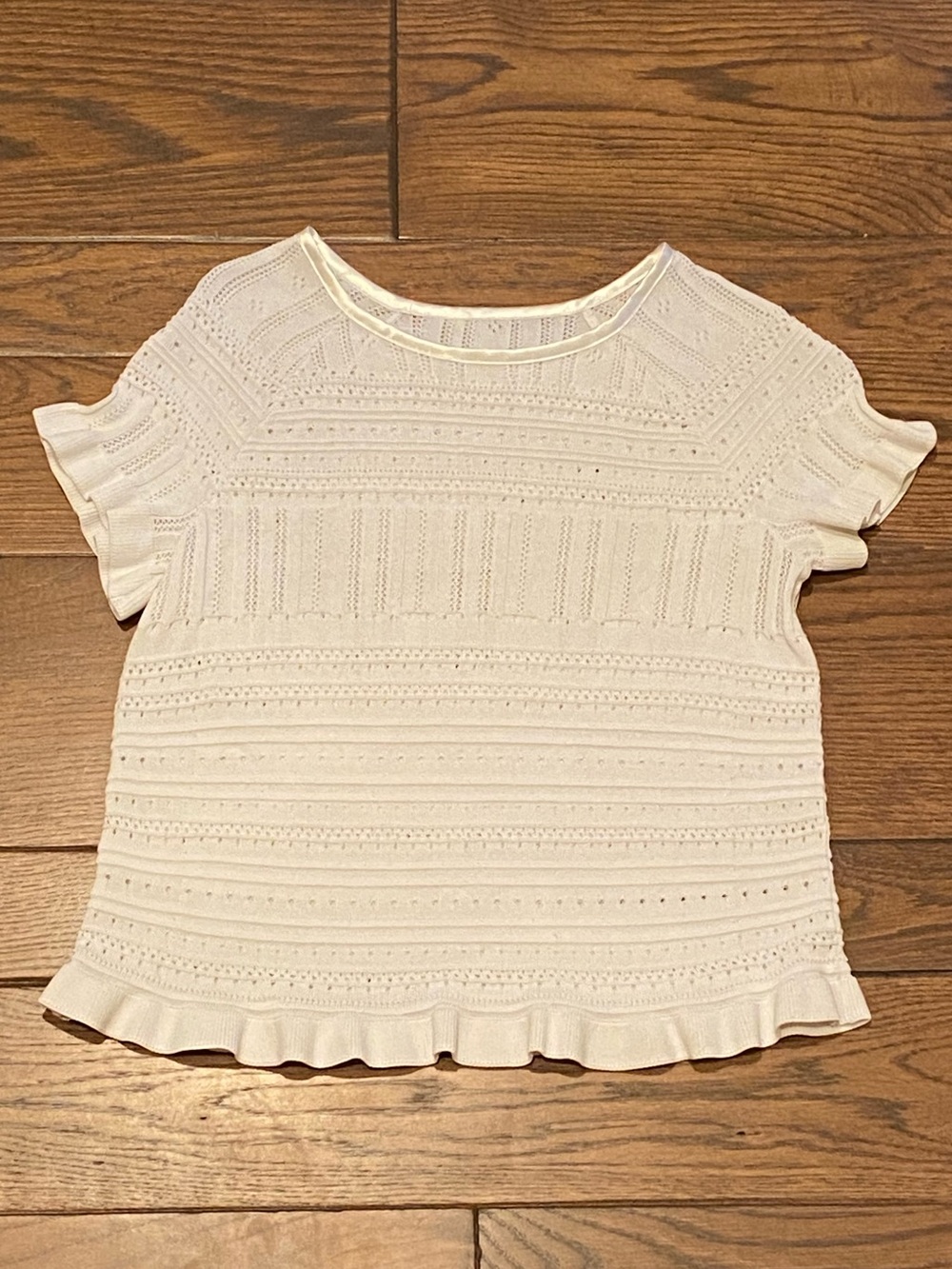 Vintage White Knit Eyelet Ruffle Hem Short Sleeve Top
